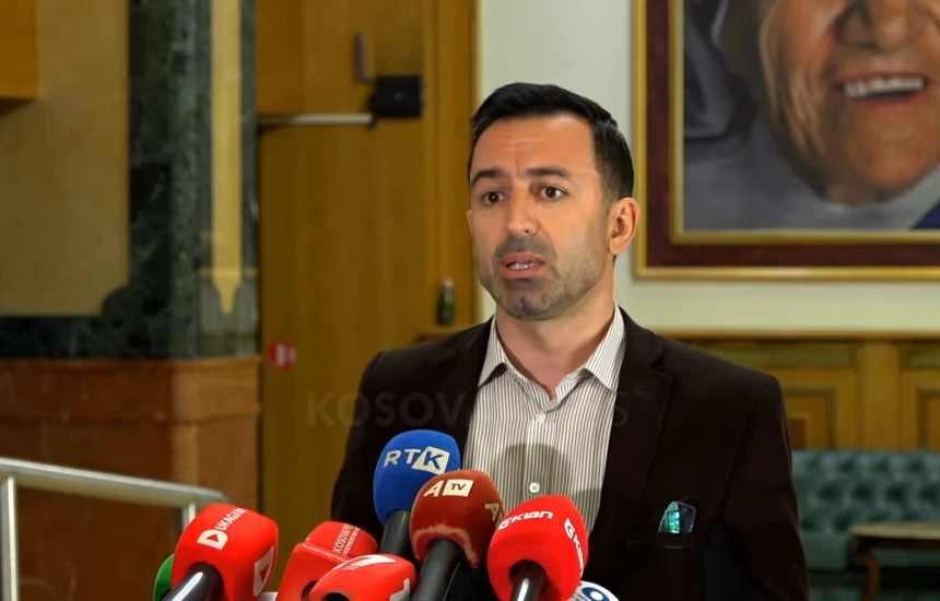 Basha për 26-vjetorin e masakrës në Mitrovicë: Pa drejtësi për viktimat, plagët nuk mbyllen