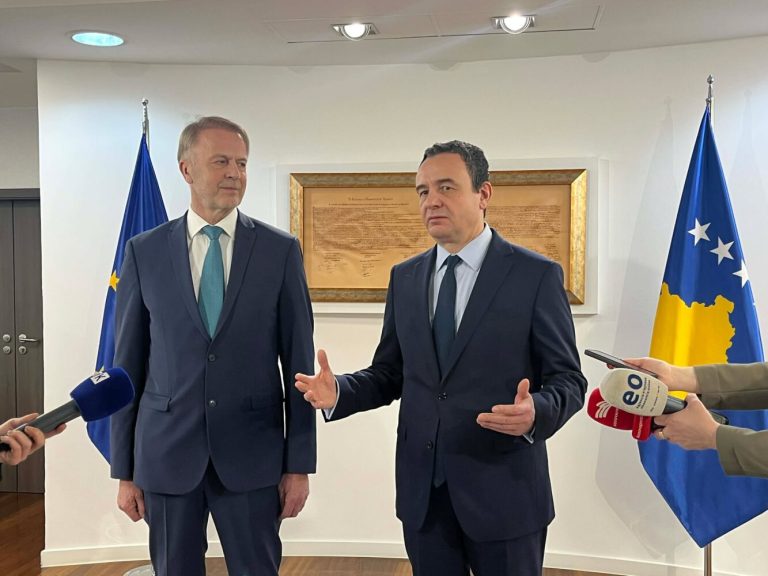 Kurti: Kosova duhet të marrë sa më parë statusin e vendit kandidat në BE