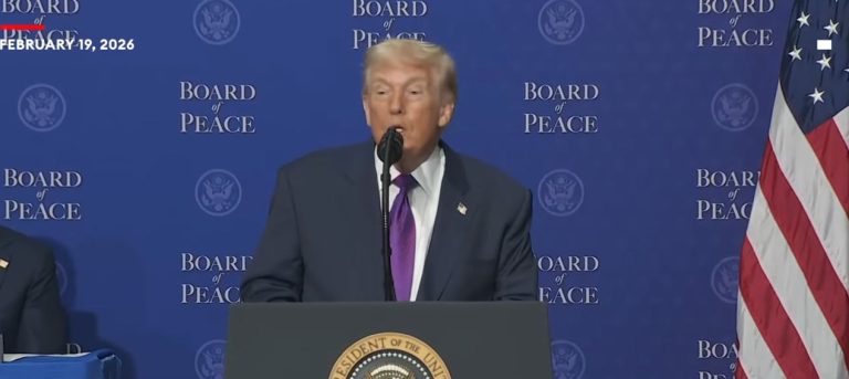 Trump falënderon Osmanin në takimin e Bordit të Paqes: Po bëni punë të shkëlqyera