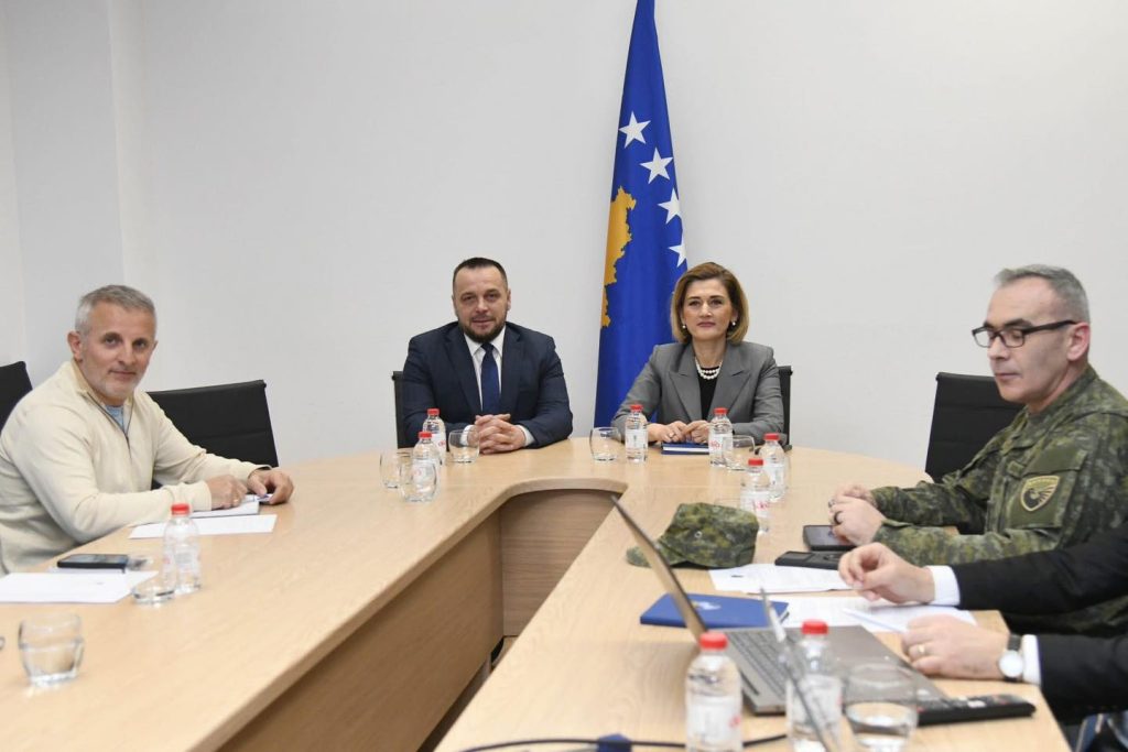 Maqedonci paralajmëron Projektligjin për Industrinë e Mbrojtjes