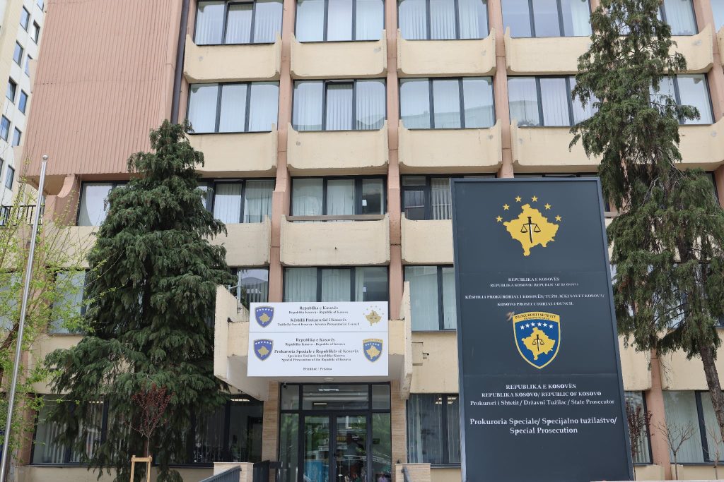 Ndalohet një person për ryshfet dhe ndikim të paligjshëm