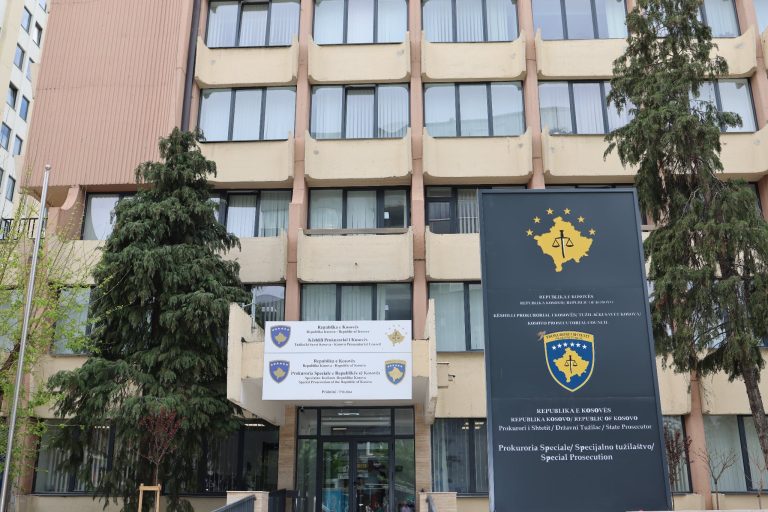 Ndalohet një person për ryshfet dhe ndikim të paligjshëm