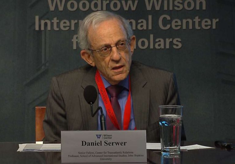 Serwer: Dhomat e Specializuara ishin “gabim i madh”