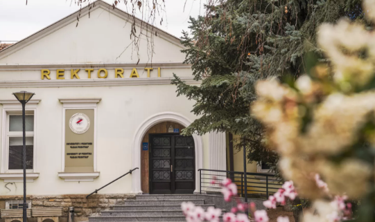 Universiteti i Prishtinës shënon 56-vjetorin me ceremoni solemne