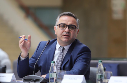Tahiri kritikon projektbuxhetin e Kosovës për vitin 2026