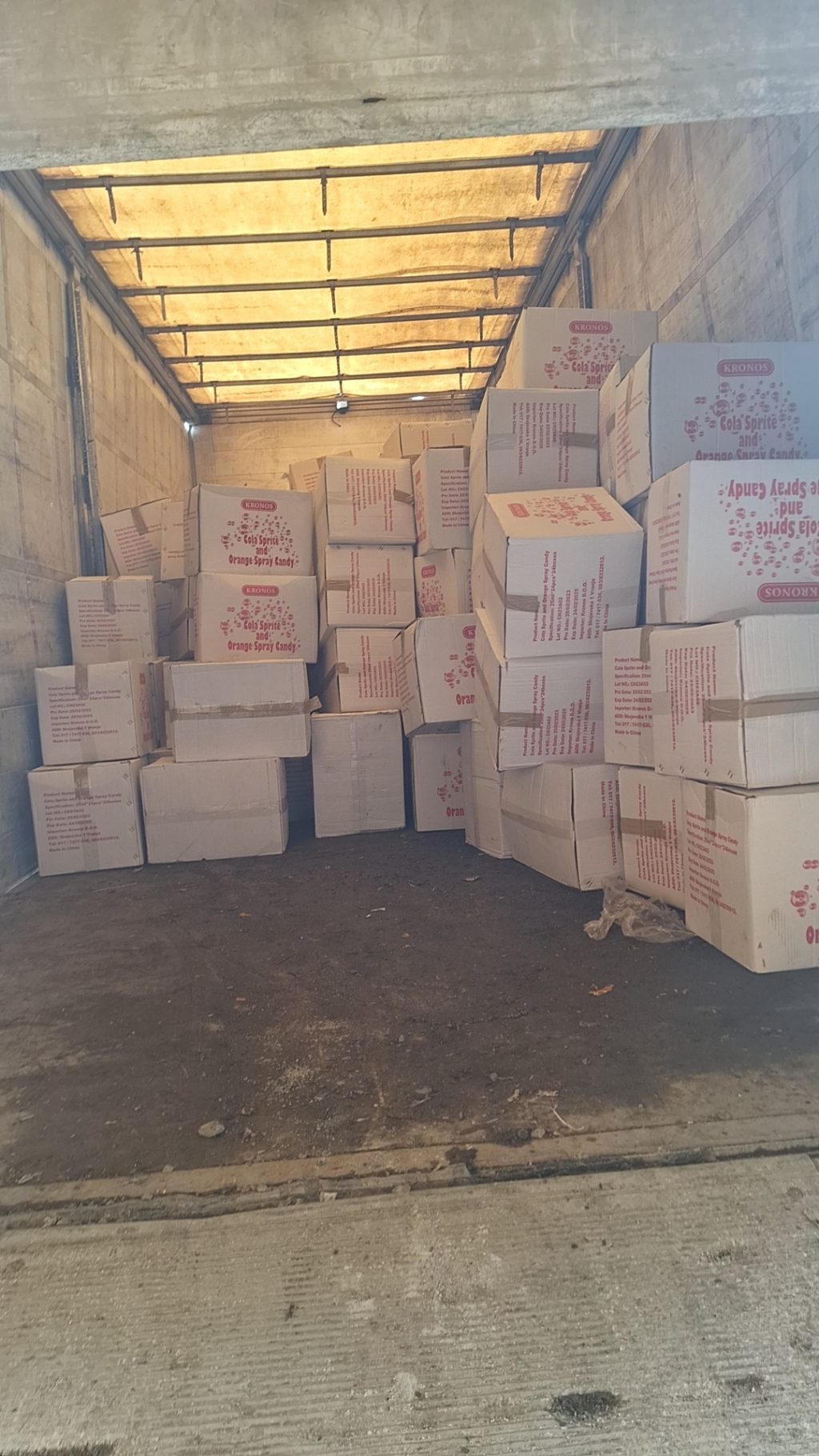 Dogana asgjëson mbi 146 mijë produkte të falsifikuara