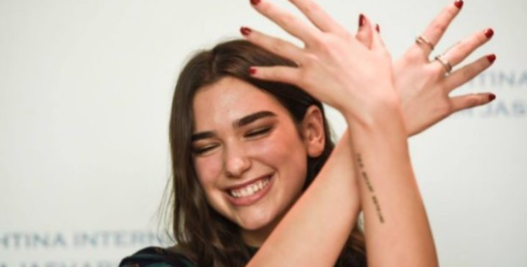 Dua Lipa uron 18-vjetorin e Pavarësisë së Kosovës