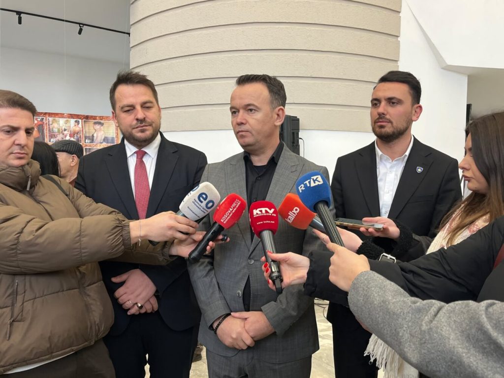 Peci sqaron arsyet e prishjes së koalicionit me LDK-në në Mitrovicë