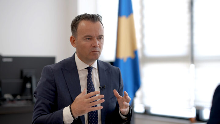 Mitrovicë: 26-vjetori i Natës së Tmerrit, vendoset pllakë përkujtimore