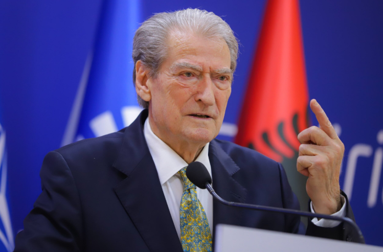 Berisha kërkon dorëheqjen e Ramës: Do ta heqin shqiptarët