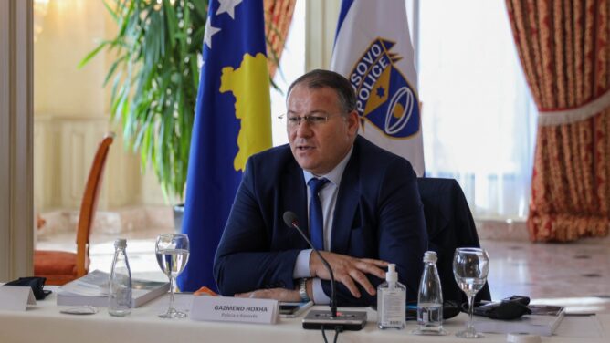 Drejtori i Policisë: Fajdexhinjtë po legalizojnë fajdet përmes noterëve dhe salloneve të veturave