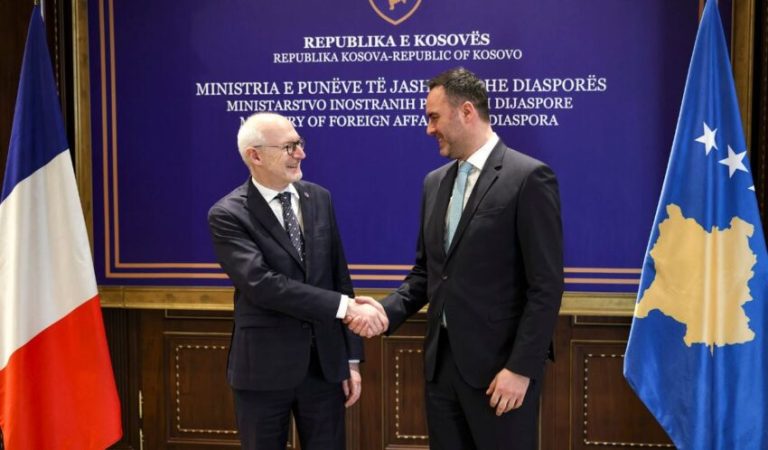 Konjufca takon ambasadorin francez, theksohet forcimi i bashkëpunimit dypalësh