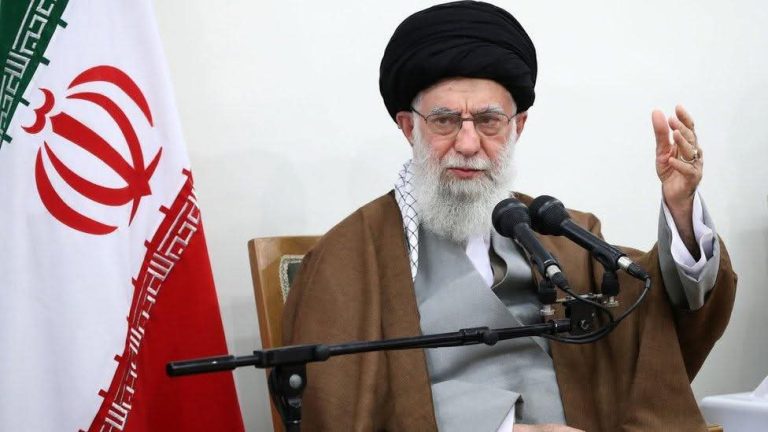 Raportohet për mundësinë e vrasjes së Ali Khameneit pas sulmeve ajrore në Iran