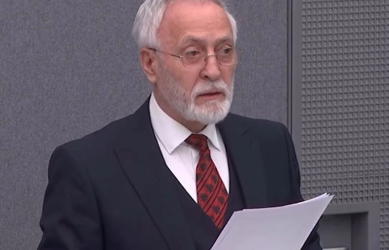 Mbrojtja kërkon pafajësi për Jakup Krasniqin në Hagë