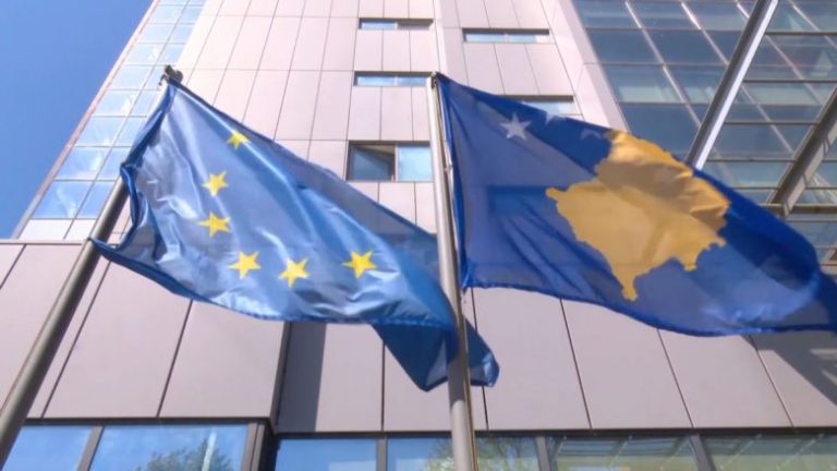 BE paralajmëron: Kosova rrezikon të humbasë fondet nga Plani i Rritjes