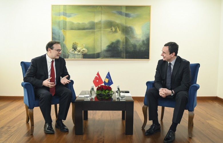 Kurti priti ambasadorin turk, diskutuan për sigurinë dhe ekonominë