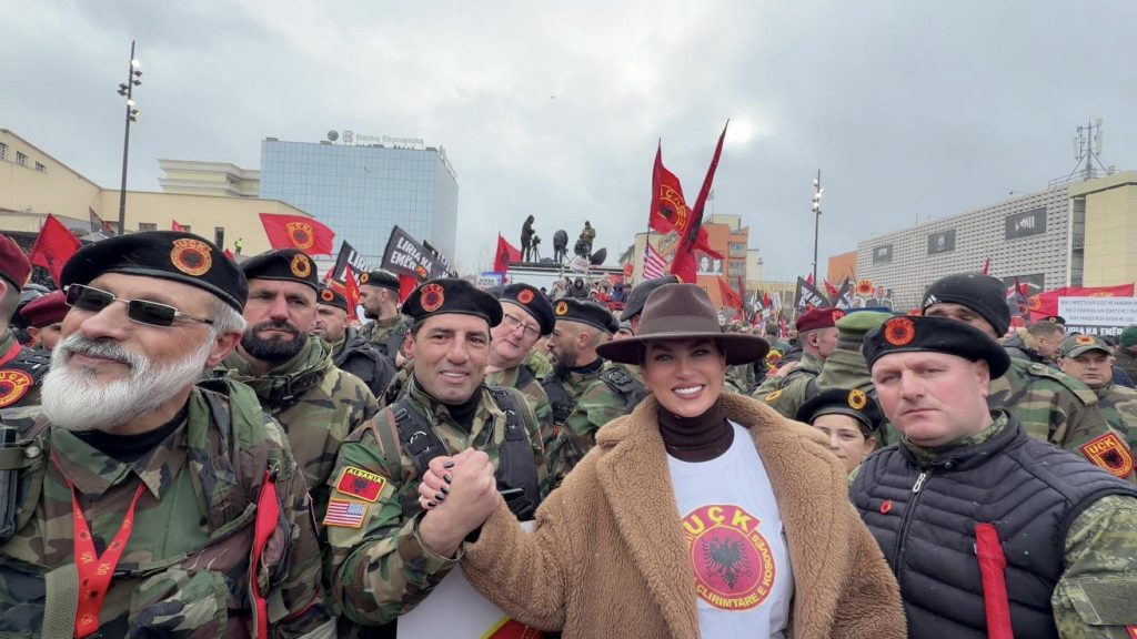 Edhe Leonora Jakupi pjesë e marshit “Drejtësi, jo politikë”