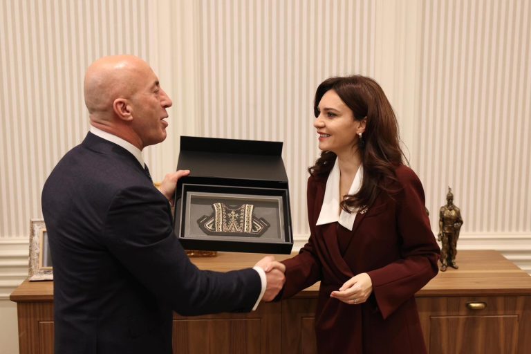 Ramush Haradinaj priti Ministren e Jashtme të Shqipërisë, Elisa Spiropali