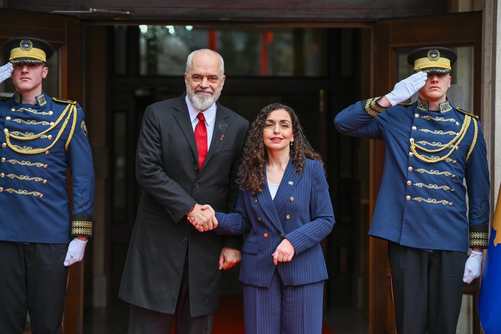 Rama: Osmani u kërcënua, Thaçi u mor peng – akuza të forta ndaj procesit në Hagë