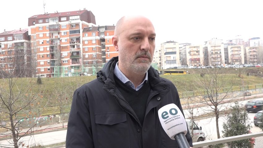 Visar Ymeri: Orari i shkollës publike duhet të fokusohet te mësimi, jo besimet fetare