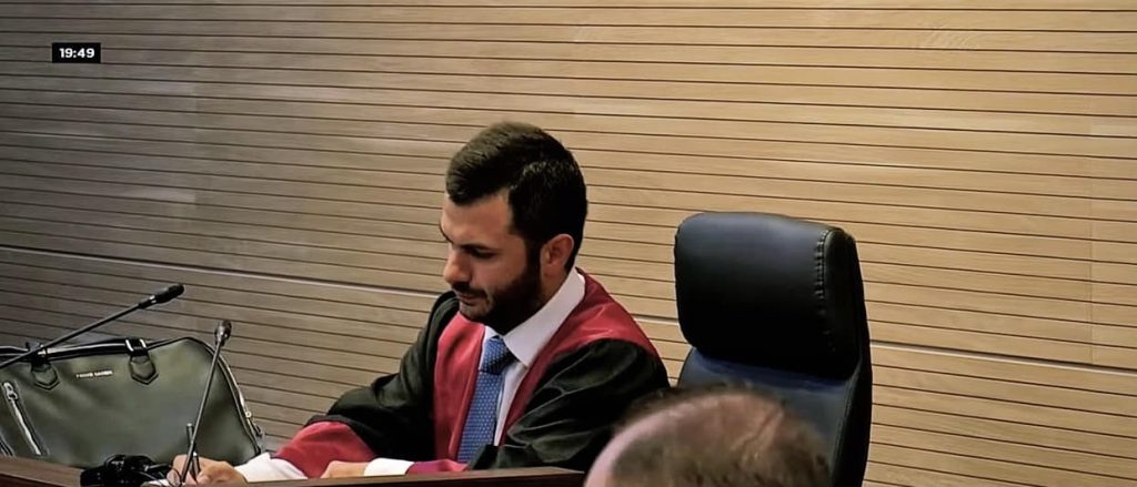 Gjykata Themelore në Prishtinë shpall të pafajshëm Albulena Haxhiu dhe ish-deputetët për rastin e gazit lotsjellës