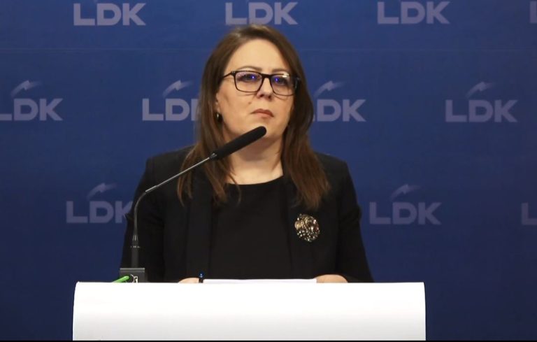 Bajrami: Çmimi i naftës po rëndon qytetarët, kërkohen masa urgjente