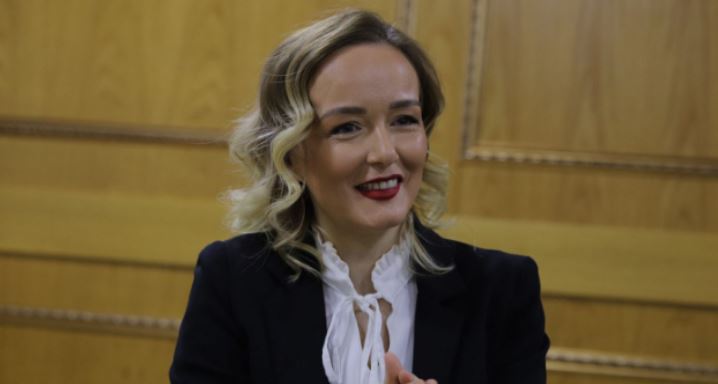 Matoshi: Mandati i deputetëve nuk varet nga deklaratat e presidentes