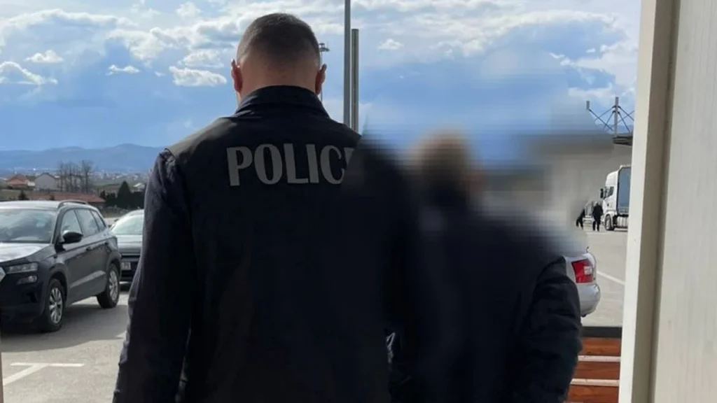 Arrestohet një i dyshuar për krime lufte në Prishtinë