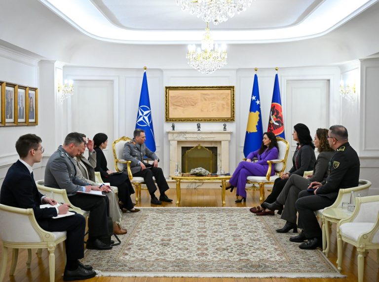 Presidentja Osmani vlerëson kontributin e NATO-s në forcimin e sigurisë dhe FSK-së