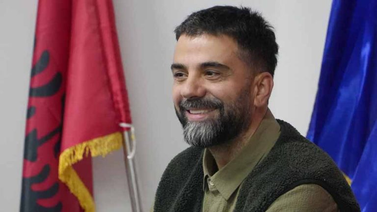 Artan Behrami kritikon Kurtin për mungesë konsensusi për presidentin