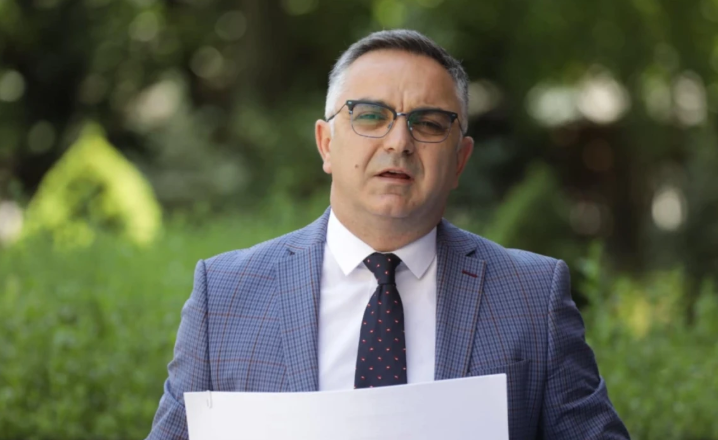 Tahiri kërkon transparencë për financimin e ekspozitës mbi luftën në Kosovë