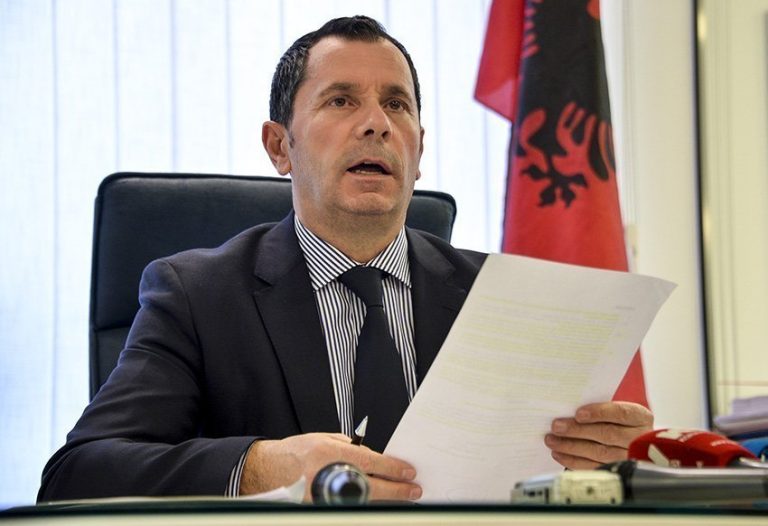 Avokati Tomë Gashi: Vendimet e Qeverisë për serbët lidhen me presionin e BE-së dhe liberalizimin e vizave