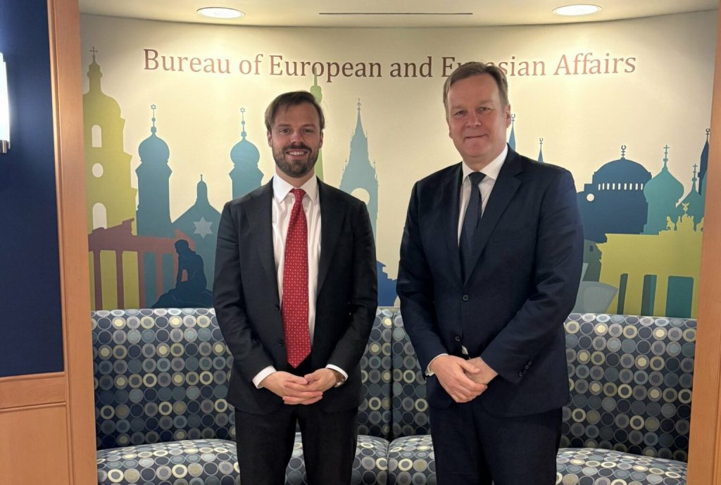 Sorensen takon zyrtar amerikan për dialogun Kosovë–Serbi