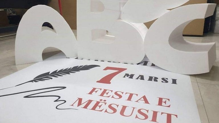 7 Marsi shënohet si Dita e Mësuesit