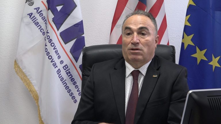 Shahini paralajmëron rrezikun global nga bllokimi i Ngushticës së Hormuzit