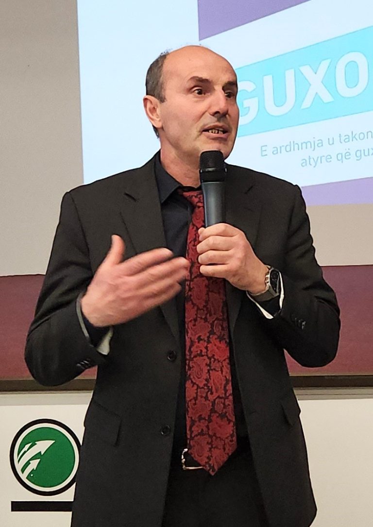 Jep dorëheqje anëtari i kryesisë qëndrore të Partisë Guxo