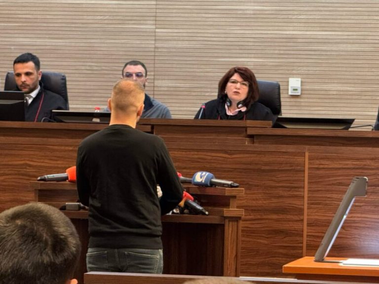 Murseli: Natën e vrasjes ishim pre e grabitjes, pagova armën për shokun