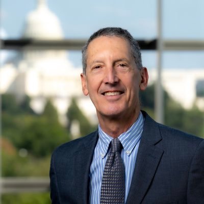 Eksperti Edward P. Joseph: Pjesëmarrja e Kosovës në Bordin e Paqes forcon raportet me SHBA-në