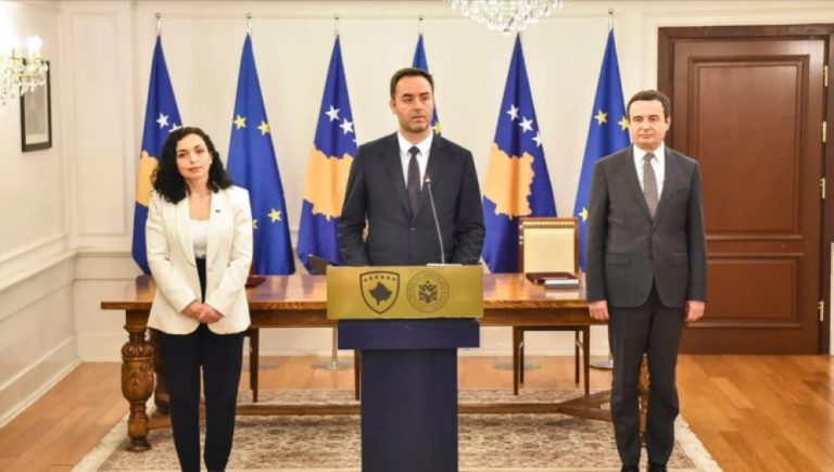 Kurti pritet ta propozojë Konjufcën për president, refuzon Osmanin