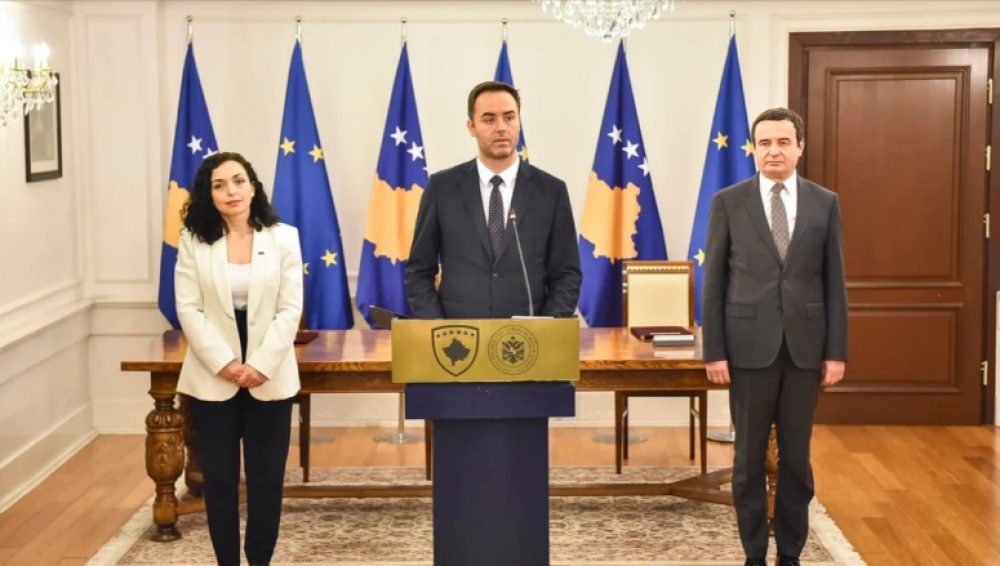 Kurti pritet ta propozojë Konjufcën për president, refuzon Osmanin