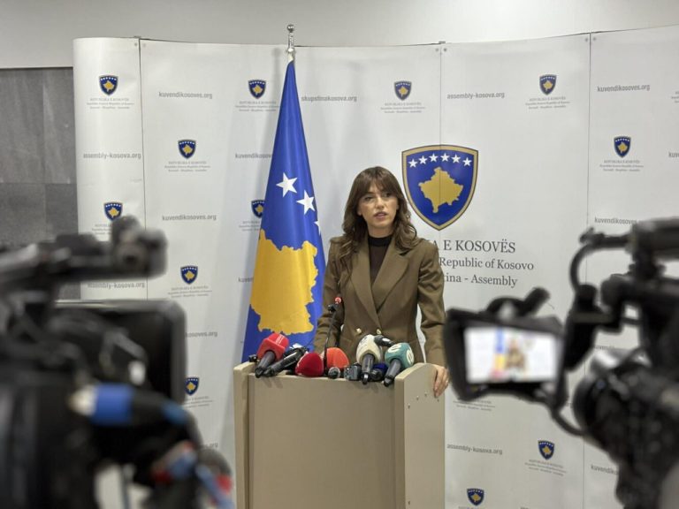 Haxhiu: Seanca për presidentin do të vazhdojë, ndërsa Kuvendi ndryshon rregulloren pas ekspozitës