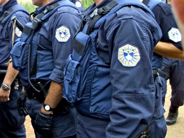 Dy persona ndalohen në Mitrovicë të Veriut, dyshohen për manipulim në testin për patentë shofer