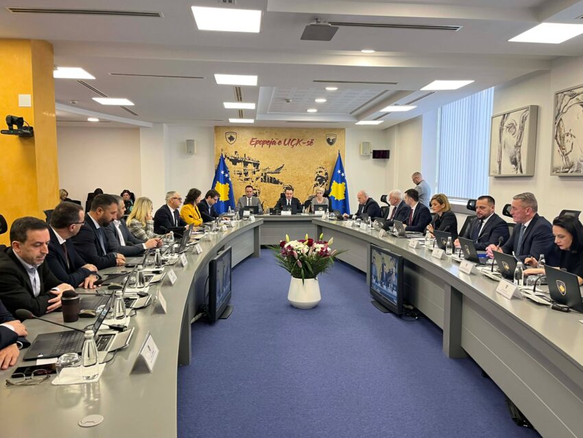 Qeveria miraton kalimin e Zyrës për kategoritë e dala nga lufta në ministrinë përkatëse