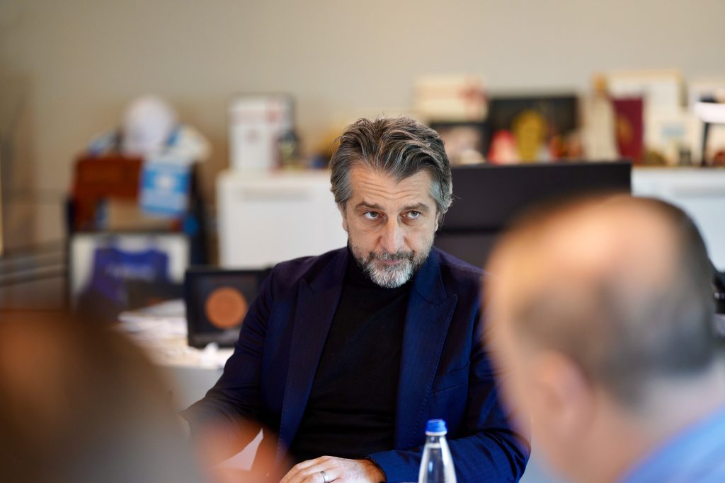 Pezullohen dy inspektorë dhe zyrtari përgjegjës pas incidentit në punishten ndërtimore