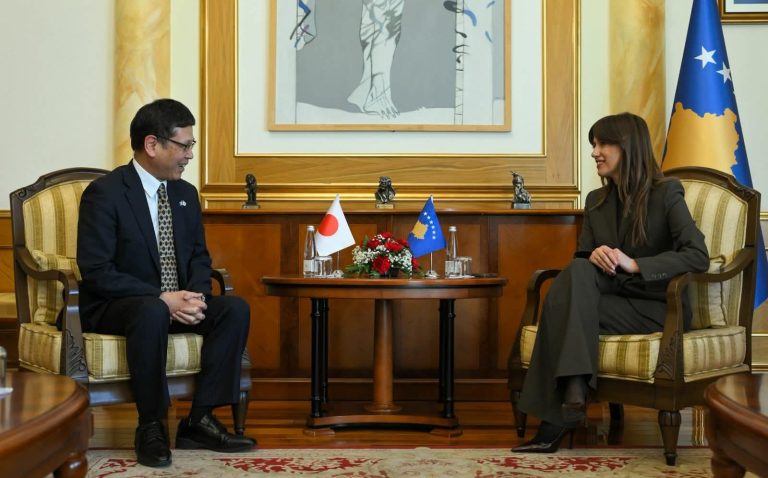 Kryetarja Albulena Haxhiu priti të Ngarkuarin me Punë të Japonisë në Kosovë, Tanigaki Hiroyasu