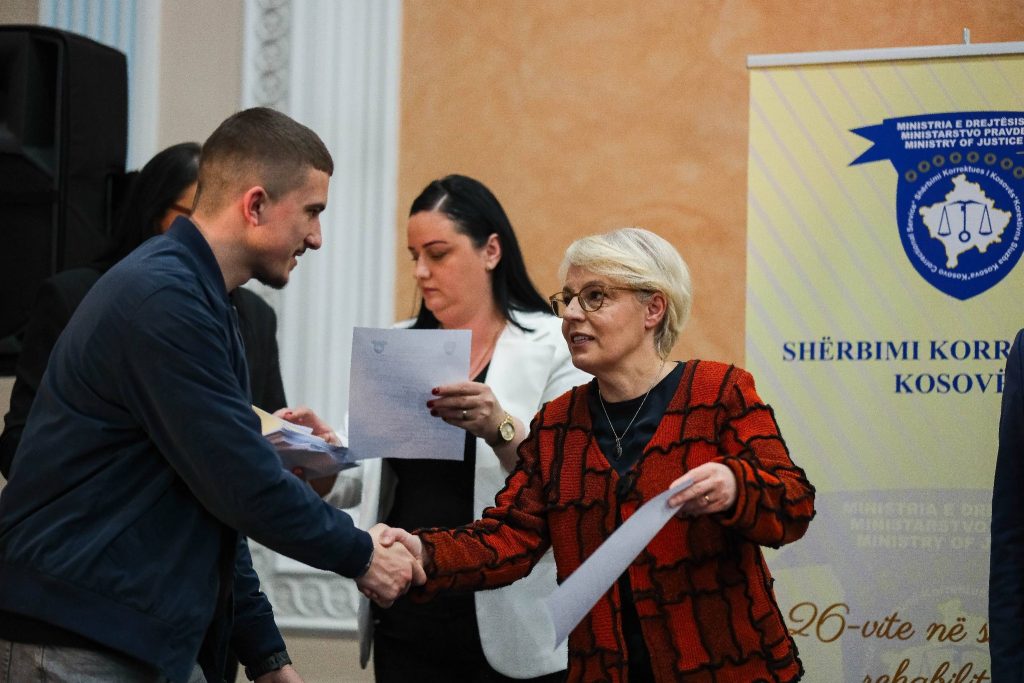 100 kadetë të rinj iu shtohen shërbimit korrektues të kosovës