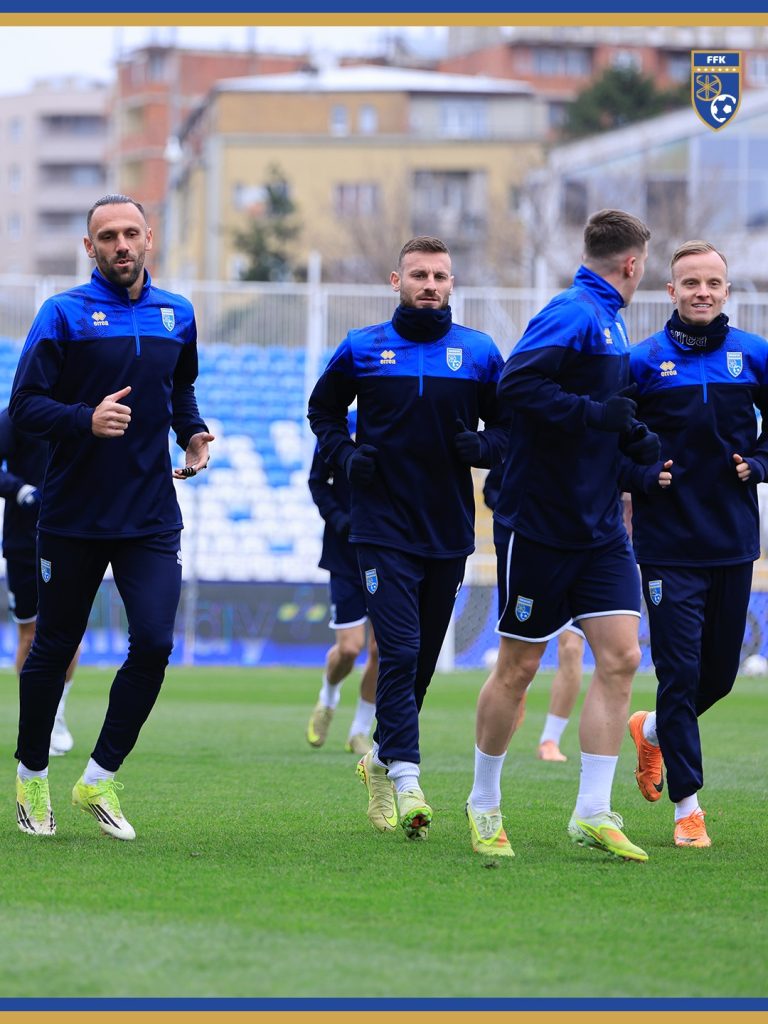 🇽🇰 Kombëtarja e Kosovës ka përmbyllur stërvitjen zyrtare në prag të finales së madhe të “play-off”-it kundër Turqisë, e cila zhvillohet nesër nga ora 20:45 në stadiumin “Fadil Vokrri”.