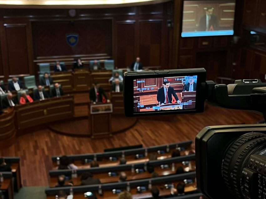 Gruda sfidon Qeverinë për amendamentet kushtetuese