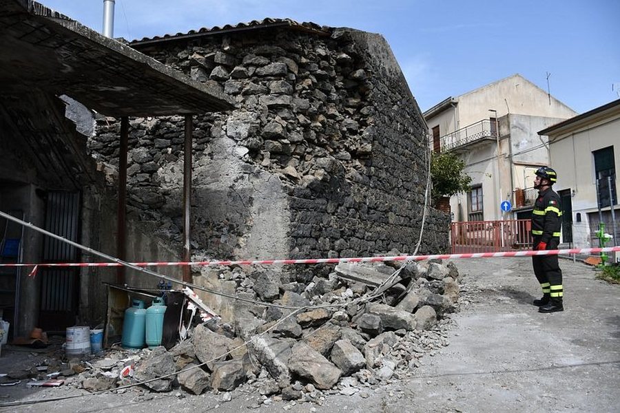 Lëkundje të forta në Itali, mbyllen shkollat në Catania