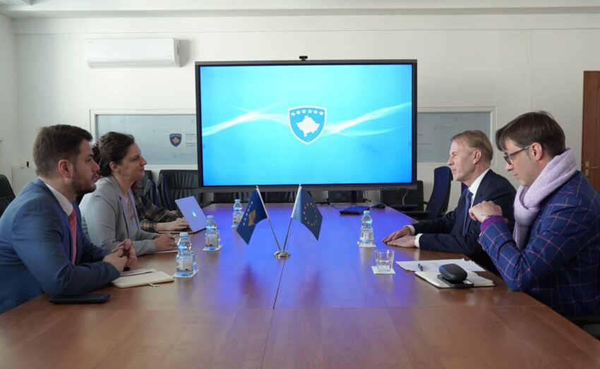 Rizvanolli pret Ambasadorin Orav në takim lamtumirës